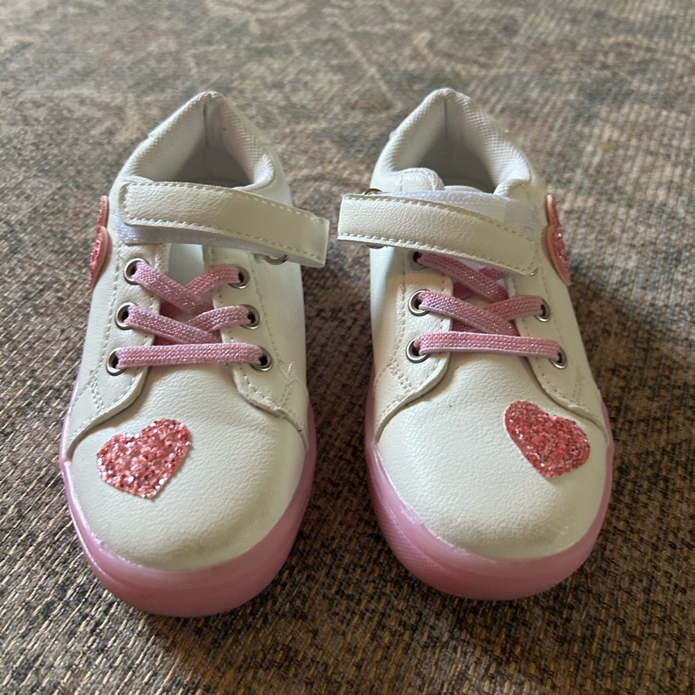 Fabkids light up Kids White and Pink Heart Sneakers